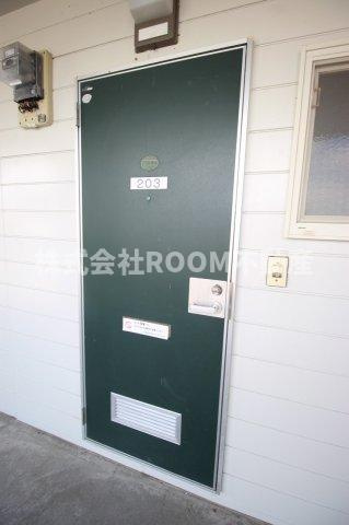 メゾン立野の玄関