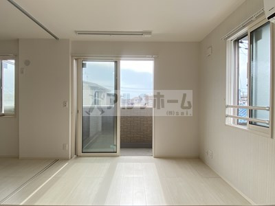 アゼリア東太子の居間・リビング