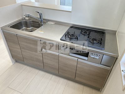 アゼリア東太子のキッチン