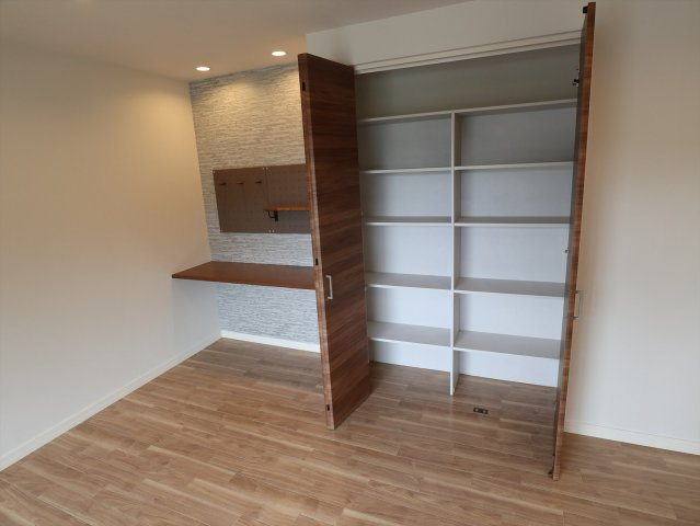 フレグランス竹原　Ｂ棟の収納