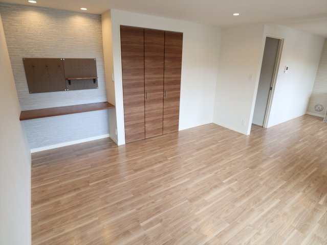 フレグランス竹原　Ｂ棟の居間・リビング