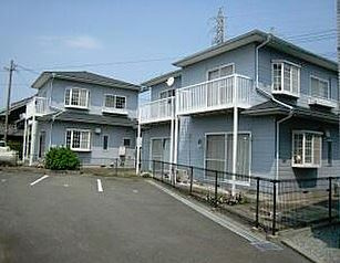 粟野様テラスハウスの外観