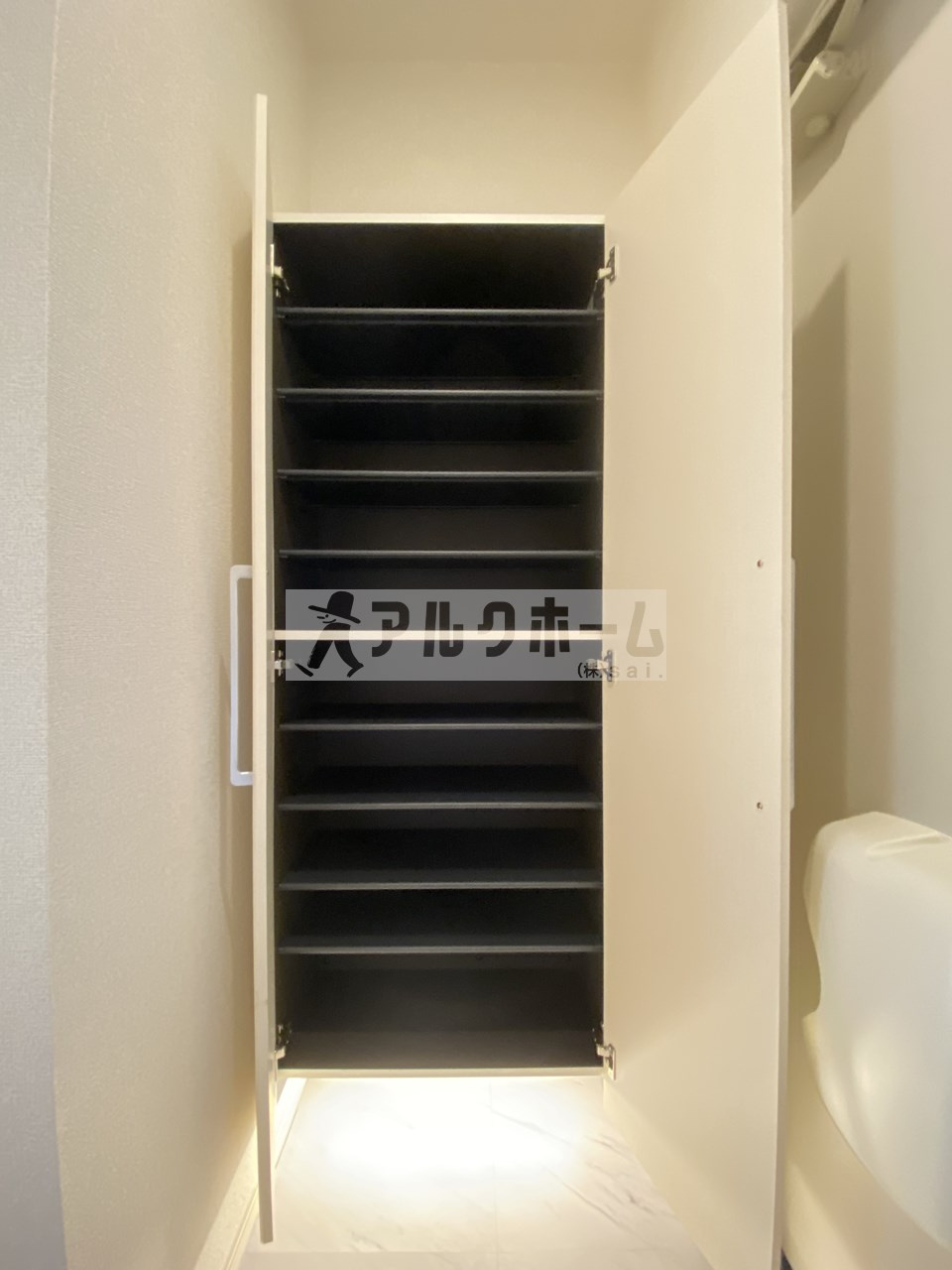 メゾンオーブの玄関