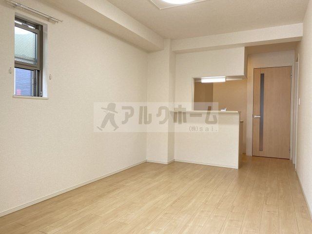 メゾンオーブの居間・リビング