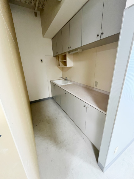 浜松士業ビルのキッチン