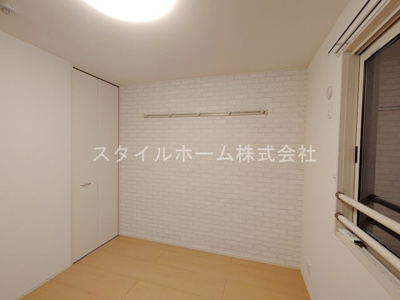 【内装】 | アヴェク・トワ | 別部屋写真です。