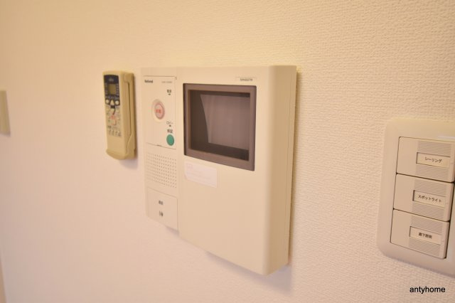 ドゥーエ江坂1　仲介手数料無料のセキュリティ