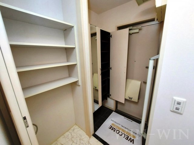 アヴェク・トワのエントランス