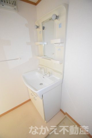 【洗面所】 | 忙しい朝には欠かせない洗面所です
