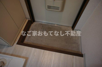 【玄関】 | プリミエール小田井