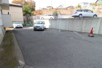 【駐車場】 | 大沢マンション