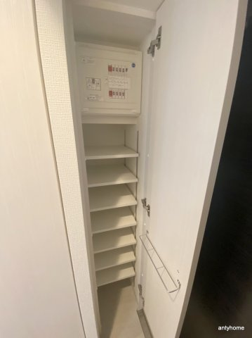 エスリードレジデンス大阪ウエストコート　仲介手数料無料の収納