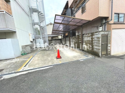 【駐車場】 | セジュール八戸ノ里 | 駐車場があります