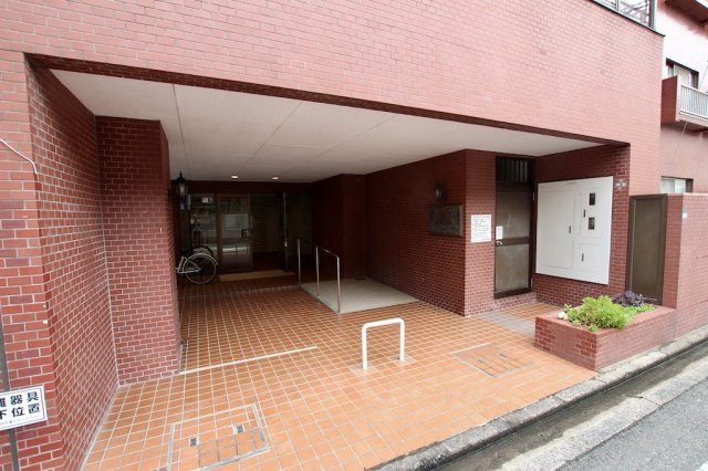 ライオンズマンション浄水第２のエントランス