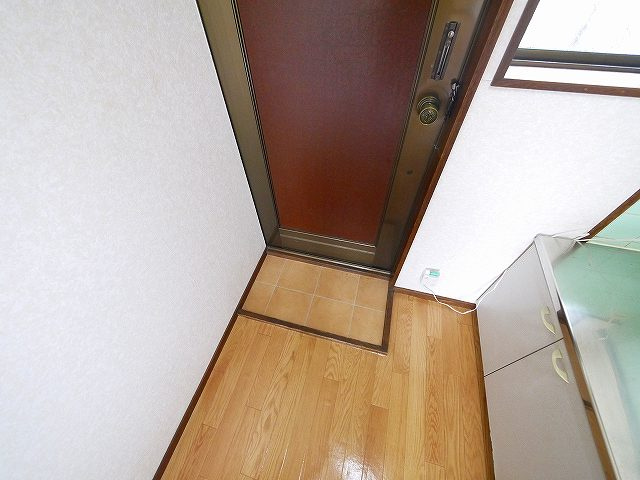 コーポ華（肘塚町）の玄関|毎日通る玄関はこちらです