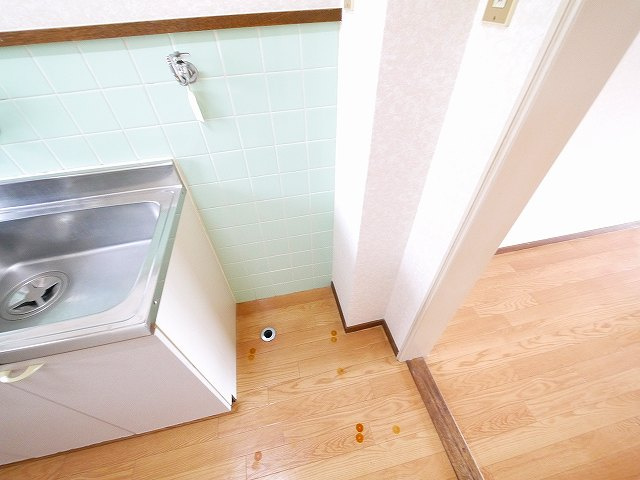 コーポ華（肘塚町）の設備|室内洗濯機置き場がございます。