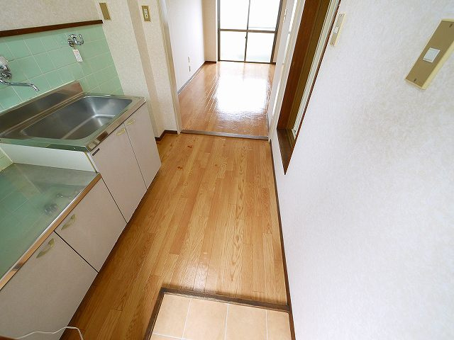 コーポ華（肘塚町）のキッチン|使いやすいキッチンです