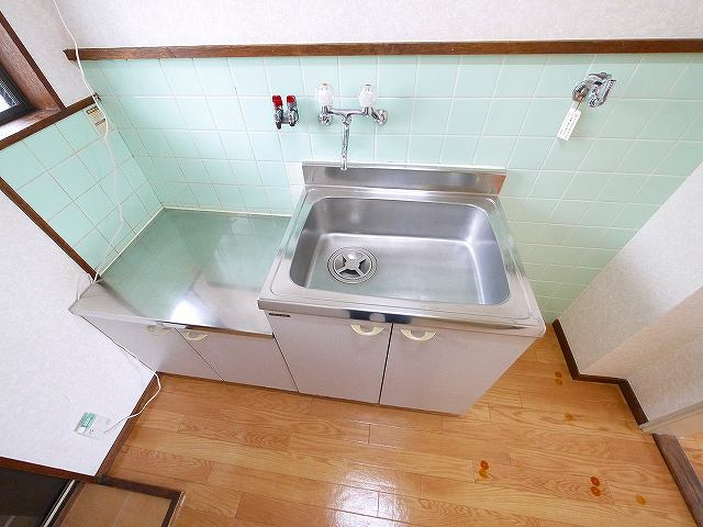 コーポ華（肘塚町）のキッチン|きれいなキッチンです