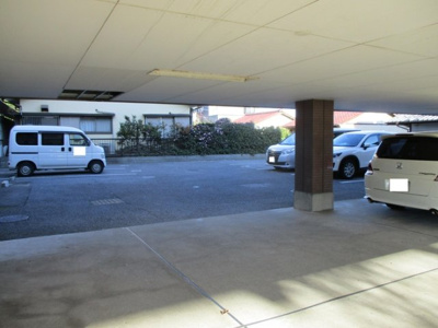 【駐車場】 | グラン・シャリオ