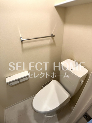 【トイレ】 | ルミエール・ドゥ・ソレイユ | トイレです