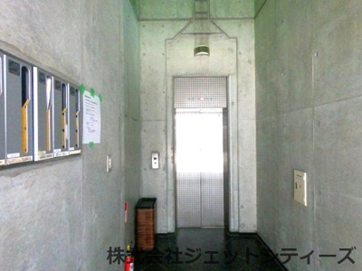 【ロビー】 | KWIビル