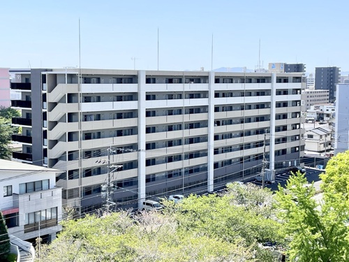 熊本市中央区九品寺５丁目の賃貸マンションの外観