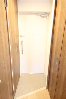 【玄関】 | フォーリアライズ天神橋ルーチェ