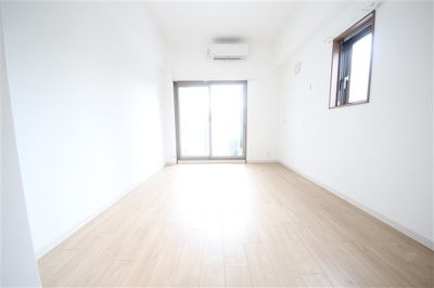 【居間・リビング】 | フォーリアライズ天神橋ルーチェ