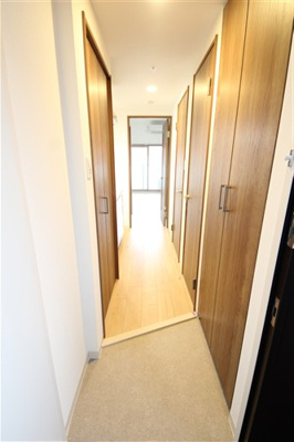 【玄関】 | フォーリアライズ天神橋ルーチェ