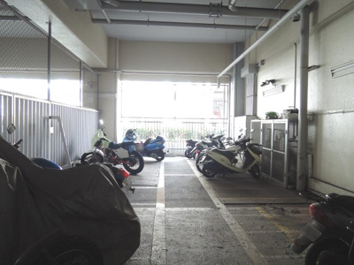【その他共用部分】 | ヴェルドミール磯子 | バイク置場です。