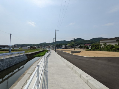【その他】 | 土地　金光町占見　グリーンハイツ第6期　全15区画 | 分譲地南側は歩道も整備。