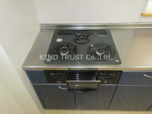 ルミエール北梅田のキッチン