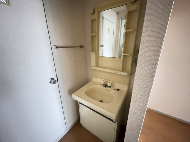 パールハイツ鏑木39の洗面所