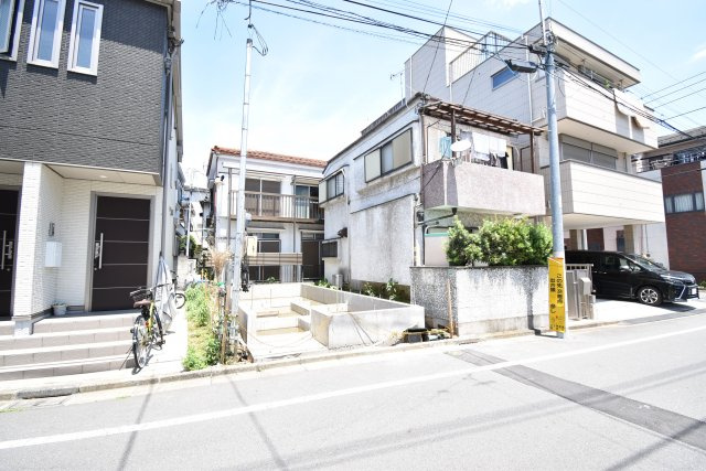 【外観】 | 南道路に面した明るい３LDK | 販売現地 2022年9月完成予定