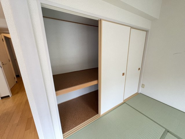 ラ・パラドール中山の収納