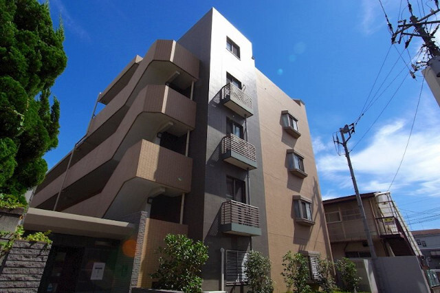 ラ・パラドール中山の外観