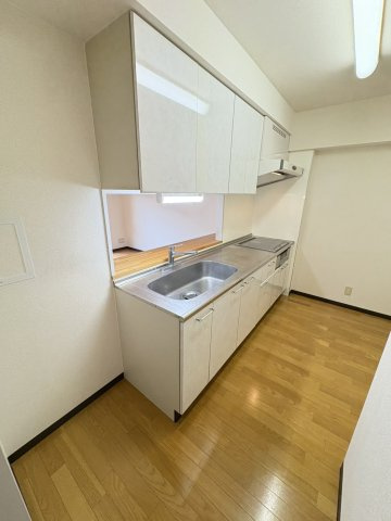 ラ・パラドール中山のキッチン