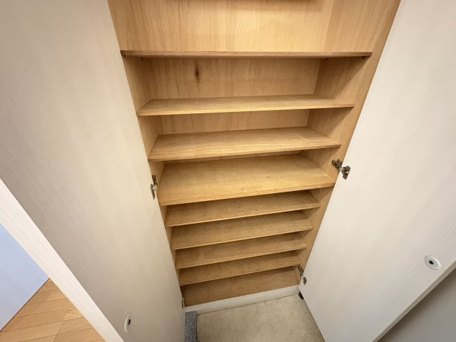 ラ・パラドール中山の収納