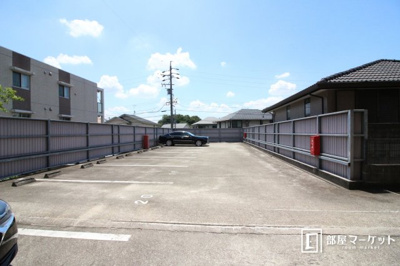 【駐車場】 | シーズンコートみよし