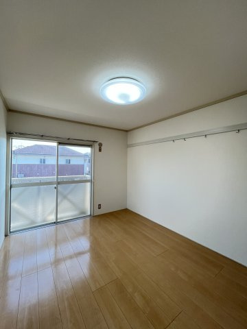 フレグランス　B棟の洋室