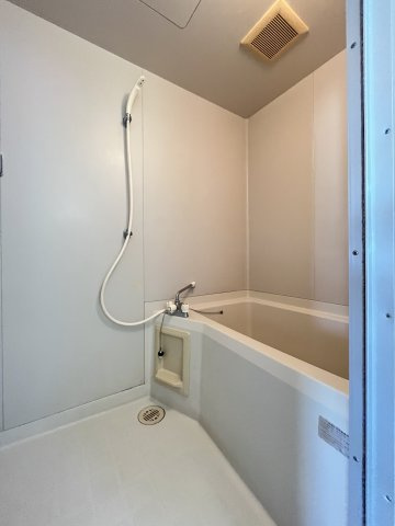 フレグランス　B棟の浴室