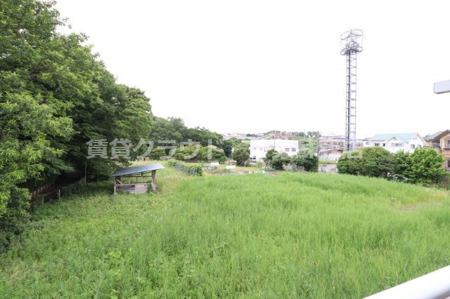 宍倉コーポ3号館の庭|お庭の付いた物件です