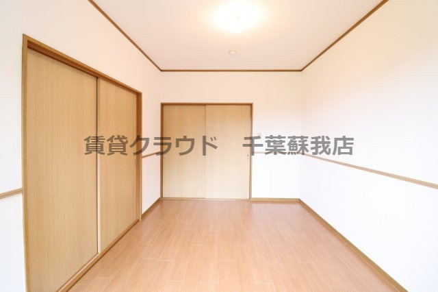 宍倉コーポ3号館の洋室|個人の部屋や寝室として使える洋室です