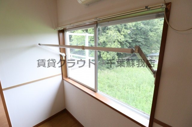 宍倉コーポ3号館の内装|室内物干
