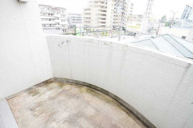 習志野市谷津２丁目の賃貸マンションのバルコニー