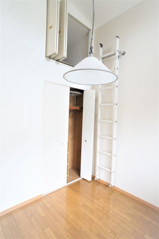 習志野市谷津２丁目の賃貸マンションの寝室|天井が高い空間です