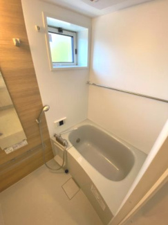 【浴室】 | カーサイルフィオーレC