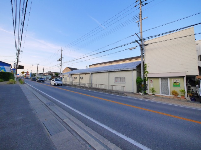 横井店舗の周辺
