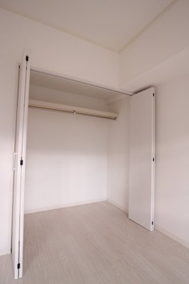 【収納】 | シティライフ多聞 | ※同建物別部屋参考写真です。