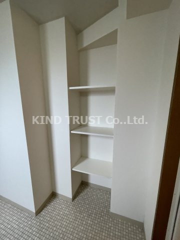 レクシア長柄の収納|小物を収納するのに便利です